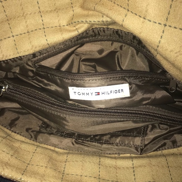 ‼️Bundle & Save‼️ TOMMY HILFIGER Leather Bag - Picture 7 of 8